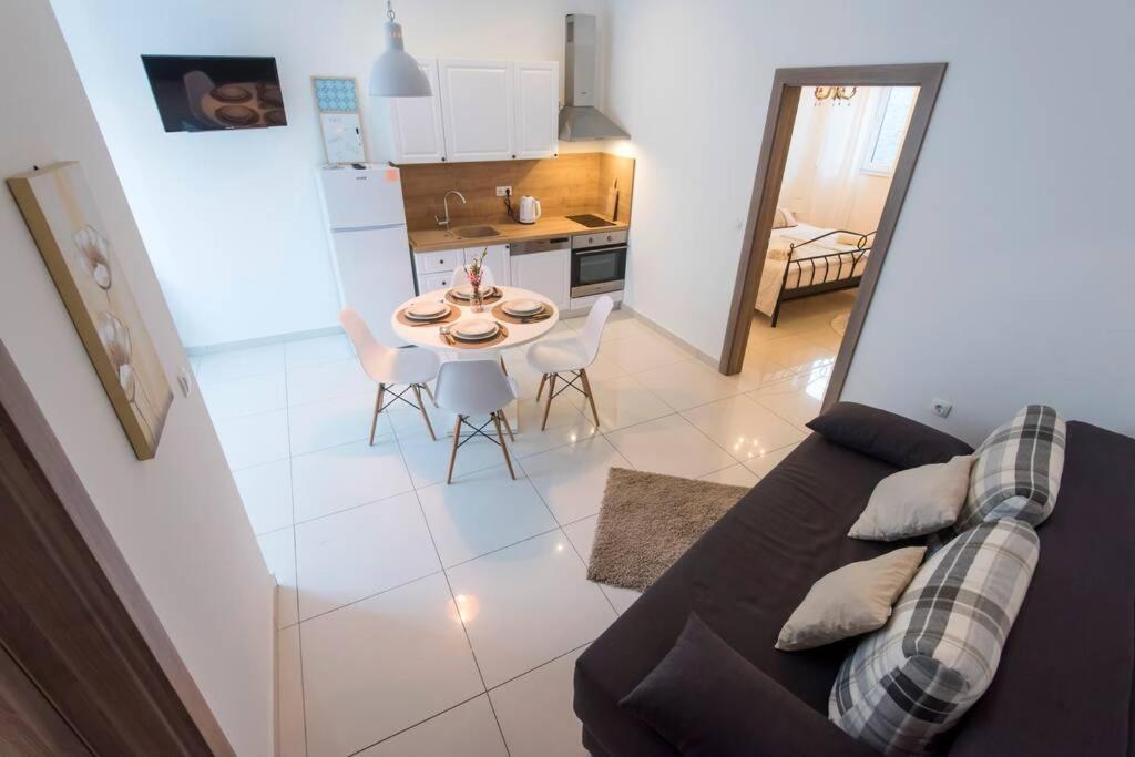 Apartman M&S 1 Kali, Otok Ugljan Daire Dış mekan fotoğraf