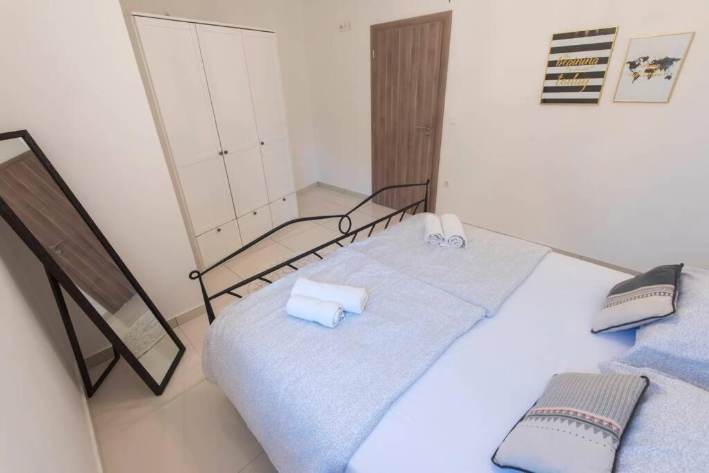 Apartman M&S 1 Kali, Otok Ugljan Daire Dış mekan fotoğraf